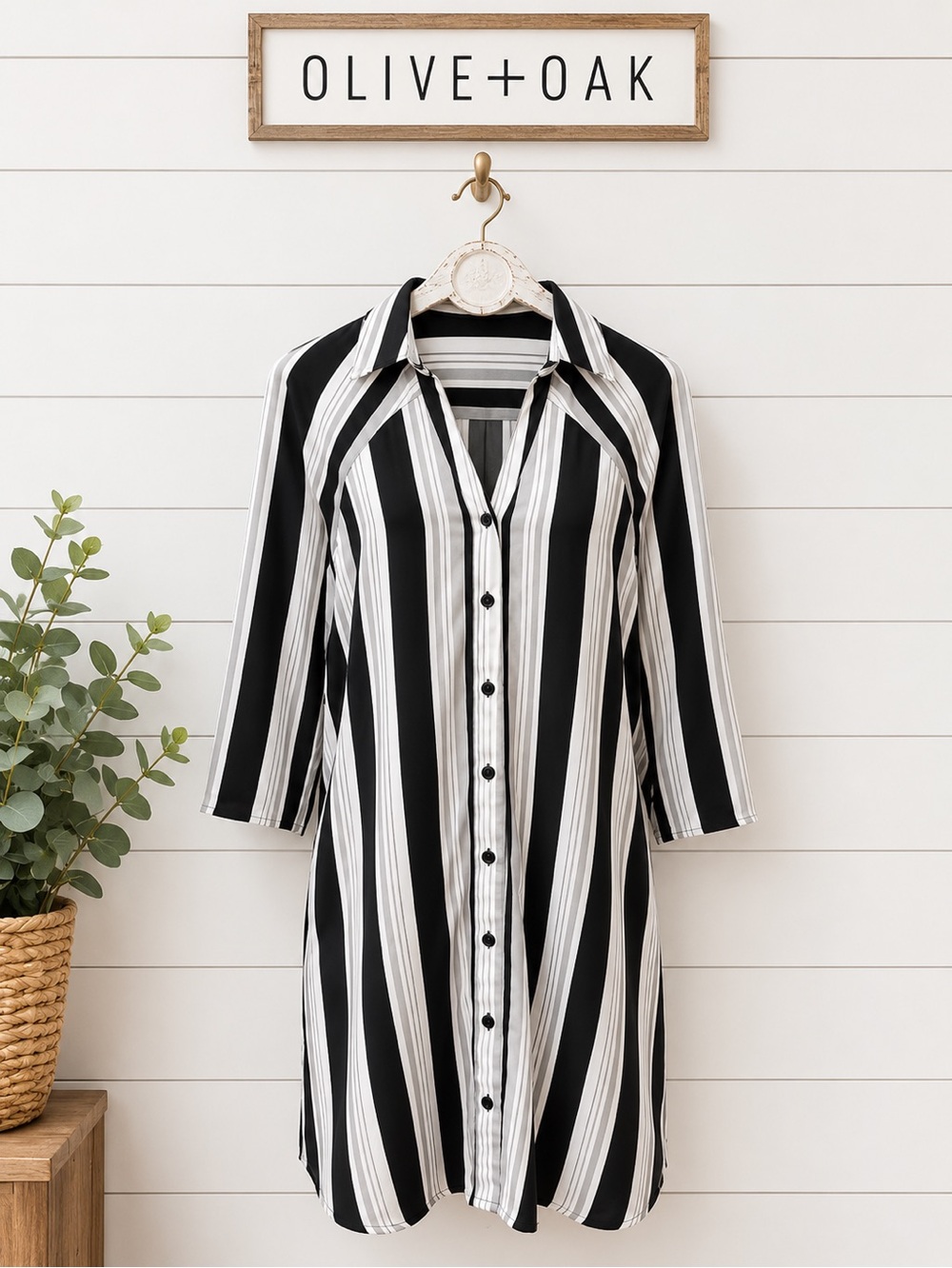 Olive + Oak Black & White Striped Shirt Dress – Size M